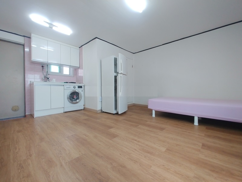 Studio near Ewha Womans Univ. Station